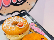 Donuts gourmands dans une boite